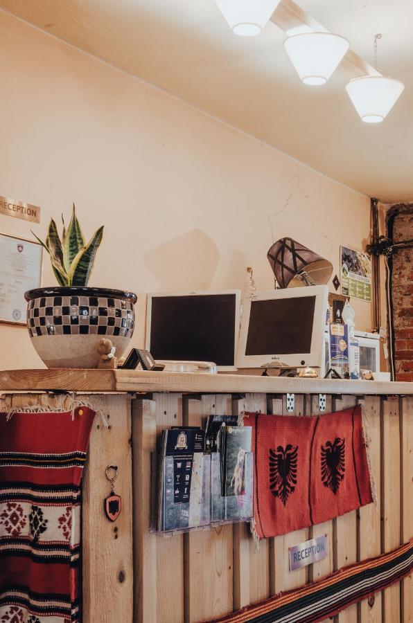 Oda Hostel Prishtinë Ngoại thất bức ảnh