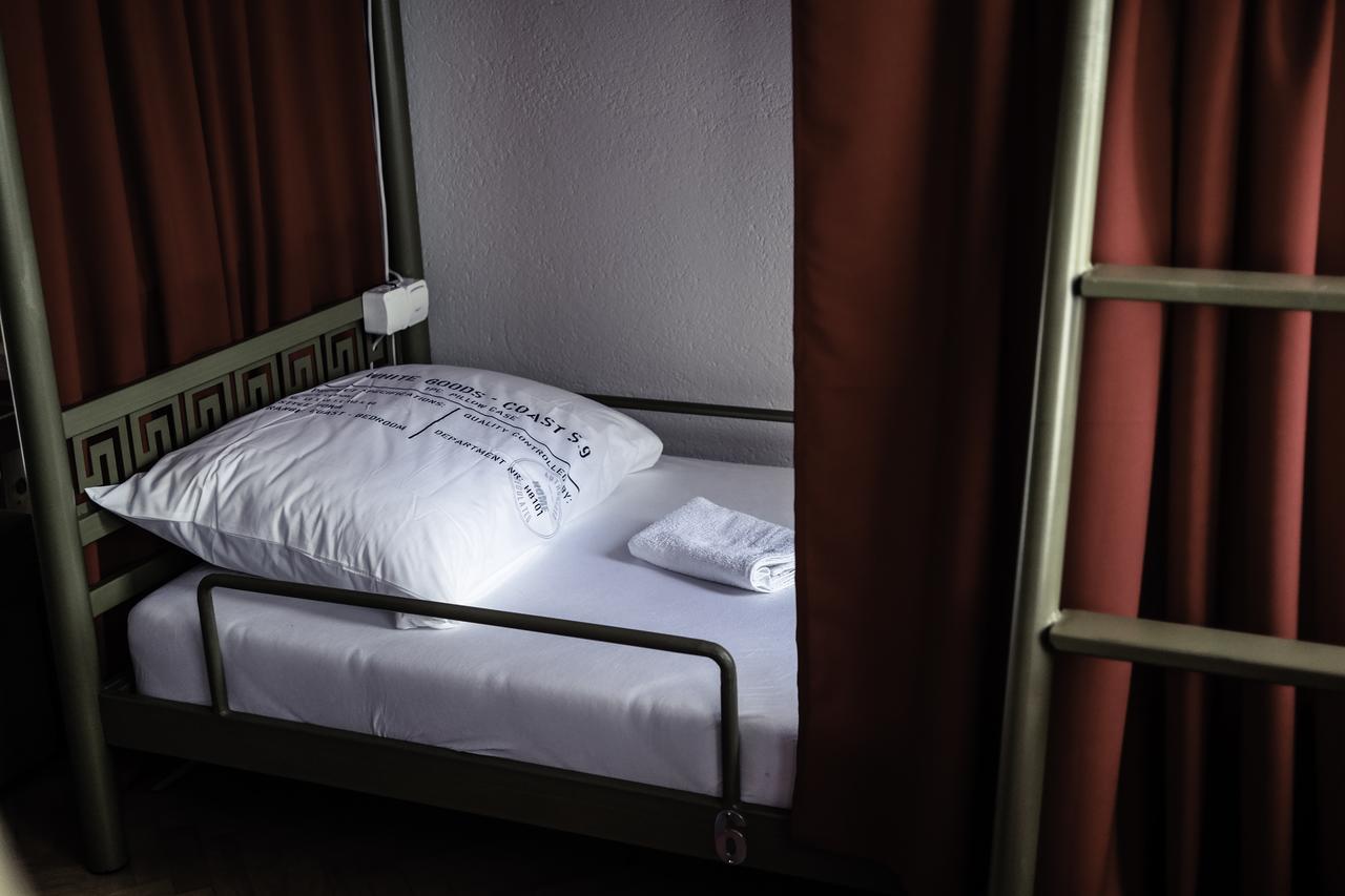 Oda Hostel Prishtinë Ngoại thất bức ảnh